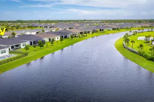 1000 SE Crosswood Wy, Port Saint Lucie, FL 34984 - Photo 47