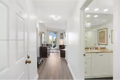3700 Island Blvd #C307, Aventura, FL 33160 - Photo 9