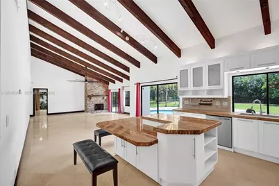 11460 SW 1st Ct, Plantation, FL 33325 - Photo 9