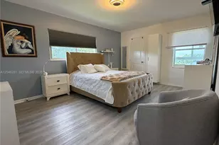13255 SW 7th Ct, Pembroke Pines, FL 33027 - Photo 9