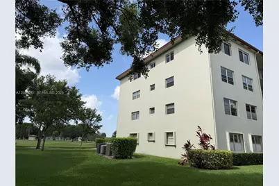 13255 SW 7th Ct #401D, Pembroke Pines, FL 33027 - Photo 17
