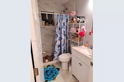 8814 NW 109th Ter, Hialeah Gardens, FL 33018 - Photo 15