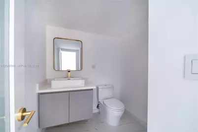 19380 Collins Ave #1105, Sunny Isles Beach, FL 33160 - Photo 9