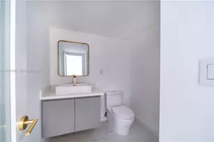 19380 Collins Ave, Sunny Isles Beach, FL 33160 - Photo 9