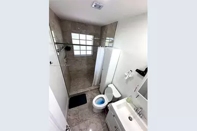 8550 Byron Ave #2G, Miami Beach, FL 33141 - Photo 11