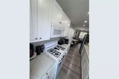 8550 Byron Ave #2G, Miami Beach, FL 33141 - Photo 7