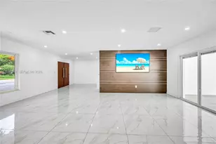 12525 SW 68th Ct, Pinecrest, FL 33156 - Photo 7