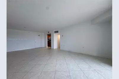 10275 Collins Ave #318, Bal Harbour, FL 33154 - Photo 5