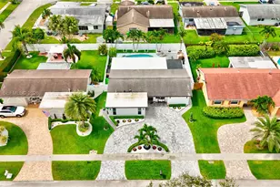 11370 NW 46th Pl, Sunrise, FL 33323 - Photo 41