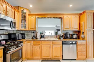 11370 NW 46th Pl, Sunrise, FL 33323 - Photo 21