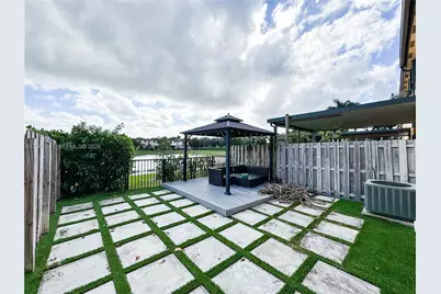 3740 NE 3rd Ct, Homestead, FL 33033 - Photo 31