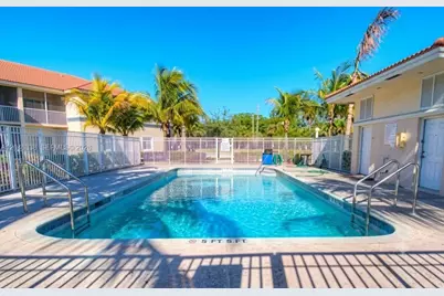 1103 Golden Lakes Blvd #1013, West Palm Beach, FL 33411 - Photo 3