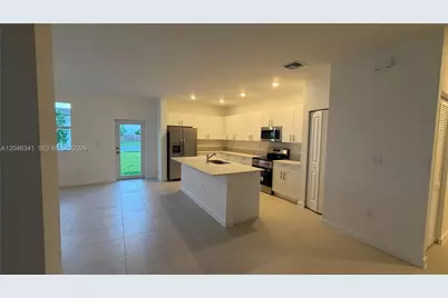2475 SE 29th Dr, Homestead, FL 33035 - Photo 9