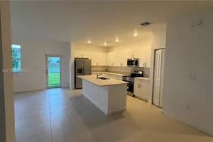 2475 SE 29th Dr, Homestead, FL 33035 - Photo 9