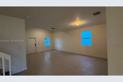 2475 SE 29th Dr, Homestead, FL 33035 - Photo 5