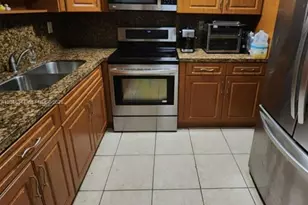 8188 NW 98th Ln, Hialeah Gardens, FL 33016 - Photo 3