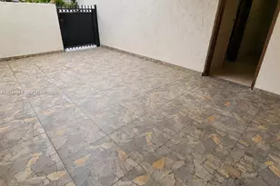 8188 NW 98th Ln, Hialeah Gardens, FL 33016 - Photo 21