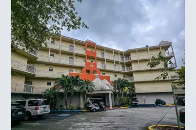 8290 Lake Dr #422, Doral, FL 33166 - Photo 11