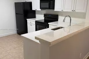 5761 Riverside Dr, Coral Springs, FL 33067 - Photo 17