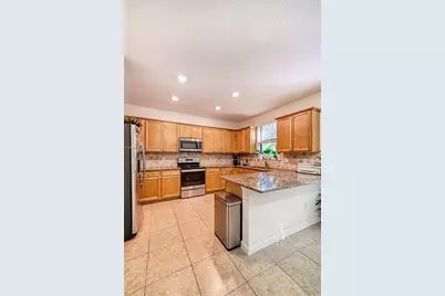 3962 Devenshire Ct, Coconut Creek, FL 33073 - Photo 11
