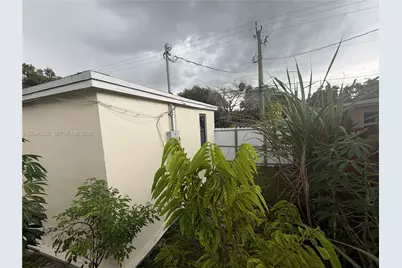 1512 N 58th Ave, Hollywood, FL 33021 - Photo 23