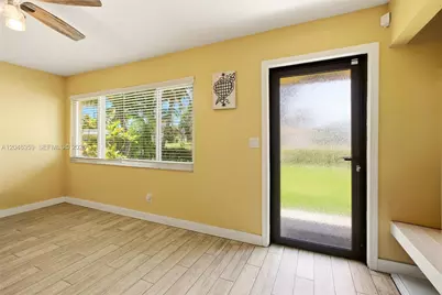 1476 N Mangonia Dr, West Palm Beach, FL 33401 - Photo 7