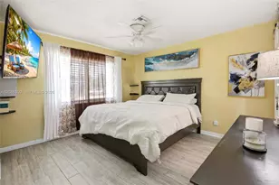 1476 N Mangonia Dr, West Palm Beach, FL 33401 - Photo 13