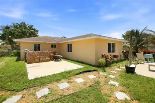 1476 N Mangonia Dr, West Palm Beach, FL 33401 - Photo 29