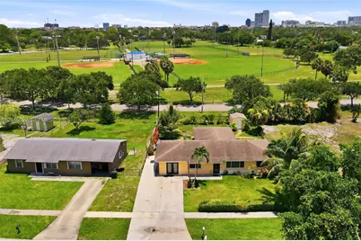 1476 N Mangonia Dr, West Palm Beach, FL 33401 - Photo 33
