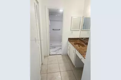 5961 N Falls Cir Dr #109, Lauderhill, FL 33319 - Photo 7