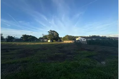 12101 NW 27th Ct, Plantation, FL 33323 - Photo 3