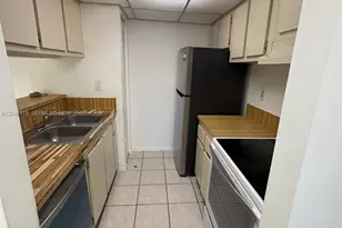 8004 SW 149th Ave, Miami, FL 33193 - Photo 7