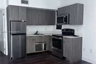 557 Michigan Ave, Miami Beach, FL 33139 - Photo 1