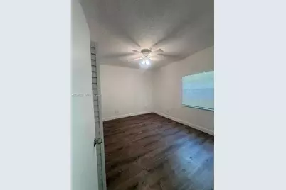 18336 NW 68th Ave #C, Hialeah, FL 33015 - Photo 5