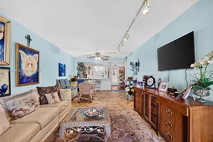 3241 Holiday Springs Blvd, Margate, FL 33063 - Photo 9