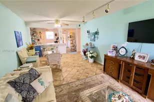 3241 Holiday Springs Blvd, Margate, FL 33063 - Photo 9