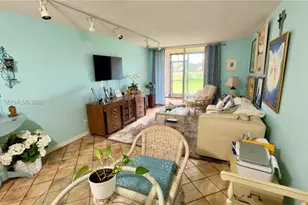 3241 Holiday Springs Blvd, Margate, FL 33063 - Photo 7