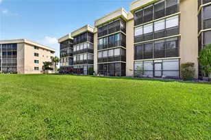 3241 Holiday Springs Blvd, Margate, FL 33063 - Photo 31