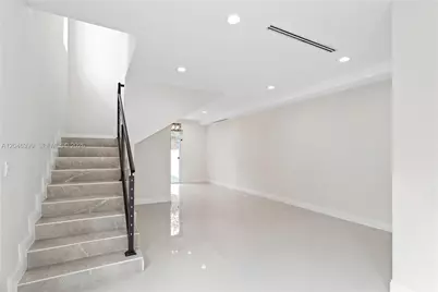 1252 NW 39th St #1252, Miami, FL 33142 - Photo 11
