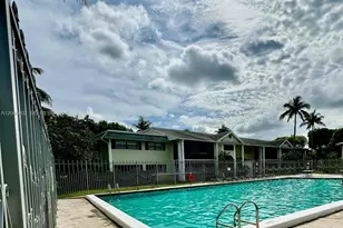 809 NE 199th St, Miami, FL 33179 - Photo 13