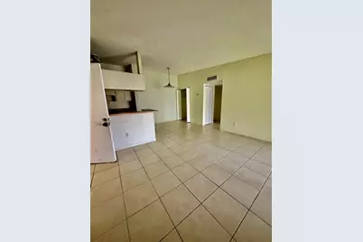 809 NE 199th St #206-7, Miami, FL 33179 - Photo 3