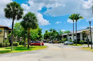 809 NE 199th St, Miami, FL 33179 - Photo 15