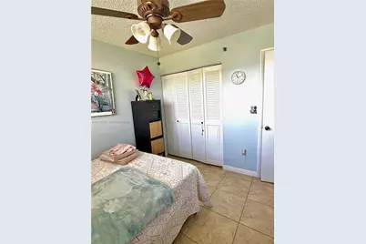 1300 Saint Charles Pl #402, Pembroke Pines, FL 33026 - Photo 11