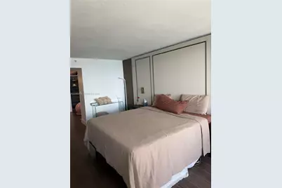 1717 N Bayshore Dr #A-2847, Miami, FL 33132 - Photo 5