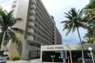 2903 NE 163rd St, North Miami Beach, FL 33160 - Photo 27