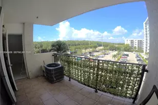 2903 NE 163rd St, North Miami Beach, FL 33160 - Photo 23