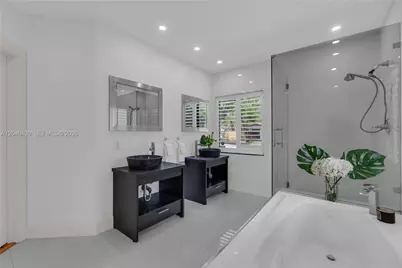 549 NE 12th Ave #1, Fort Lauderdale, FL 33301 - Photo 29
