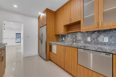 549 NE 12th Ave #1, Fort Lauderdale, FL 33301 - Photo 23
