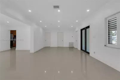 549 NE 12th Ave #1, Fort Lauderdale, FL 33301 - Photo 15