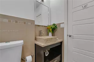 549 NE 12th Ave, Fort Lauderdale, FL 33301 - Photo 43